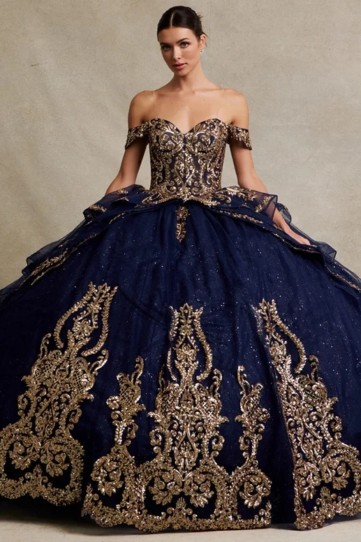 Quinceañera Dancing
