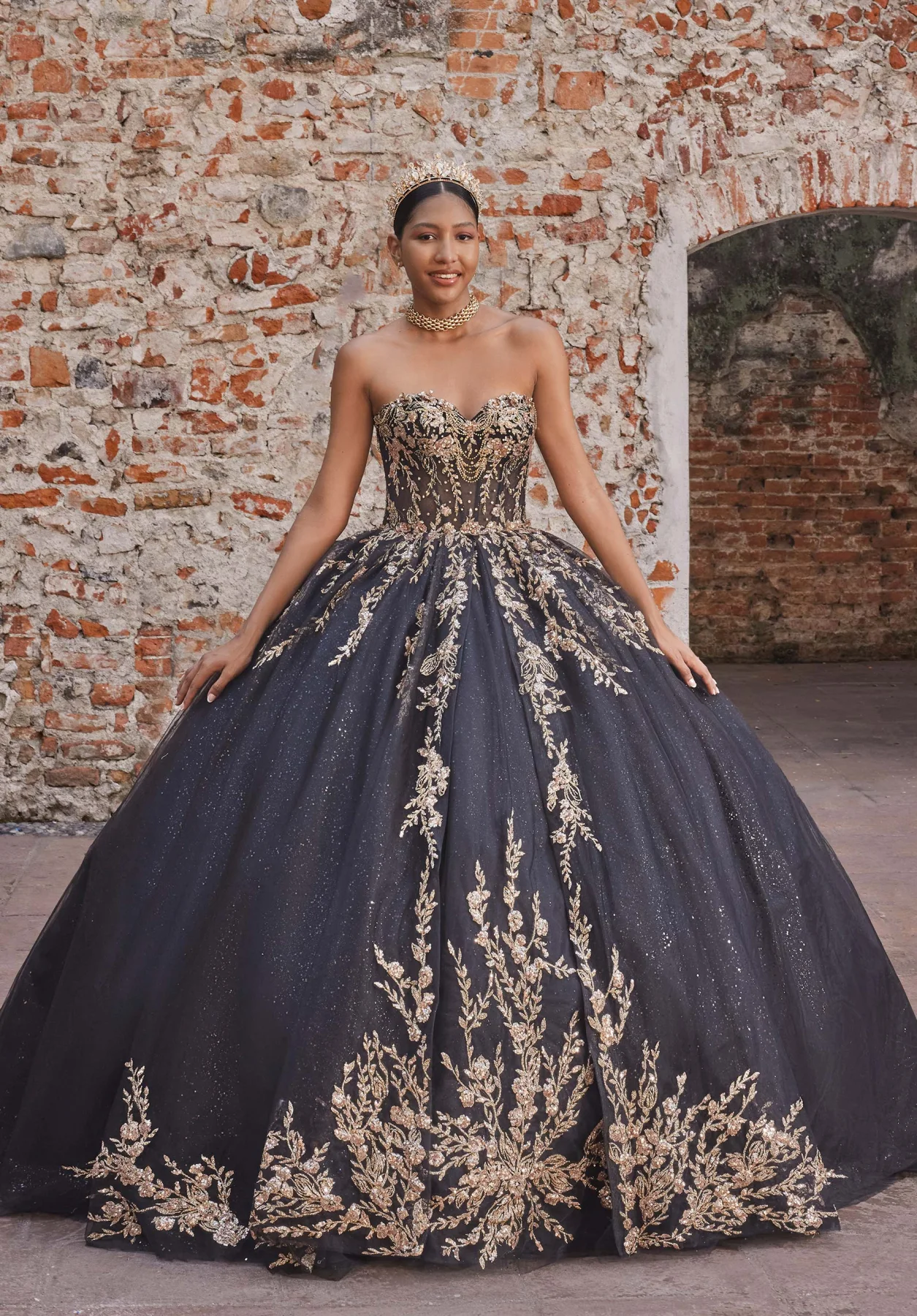 Dress ALIEA Quinceañera Dress, color Champagne/Gold
