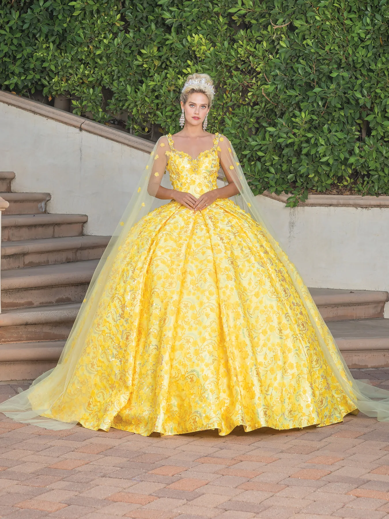 Dress Sleeveless Ballgown  Quinceañera Dress, color Yellow